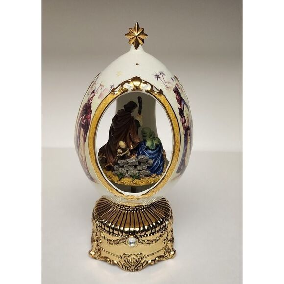 Home For The Holiday Porcelain Egg-Shaped Musical Box Revolving Nativity/Santa - Picture 10 of 16